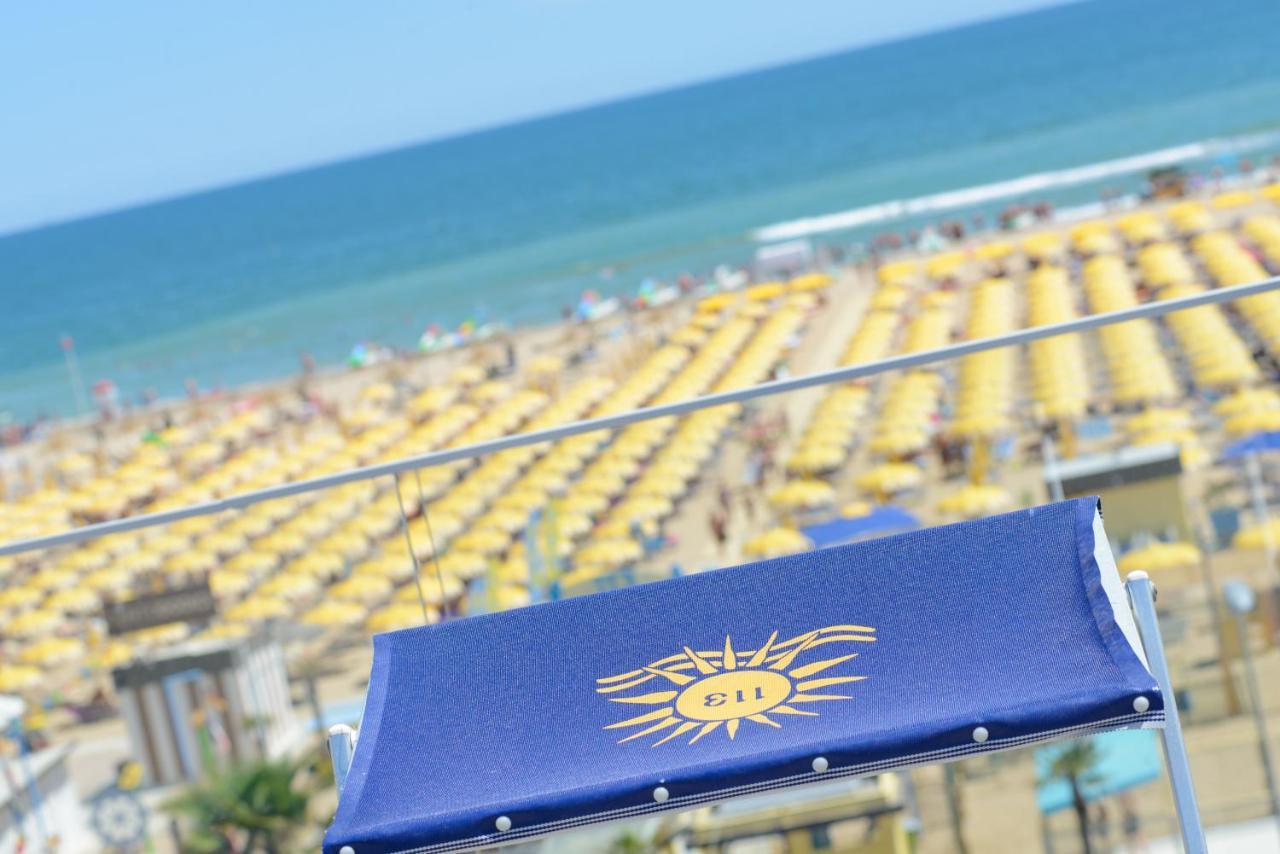 Hotel Nuova Medusa Rimini Exterior foto